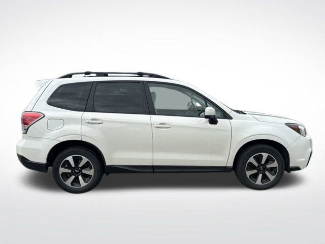Used 2018 Subaru Forester 2.5i Premium AWD/4WD image 9
