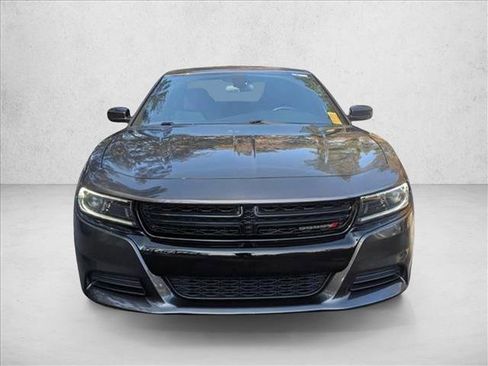 Used 2022 Dodge Charger SXT w/ Blacktop Package image 2