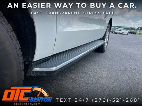 Used 2020 Ford Expedition XLT w/ Equipment Group 202A AWD/4WD image 9