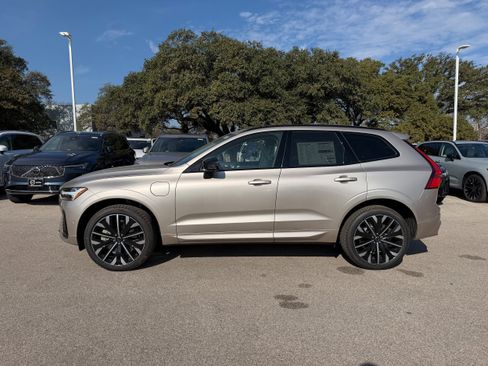 New 2026 Volvo XC60 T8 Ultra w/ Protection Package Premier AWD/4WD image 3