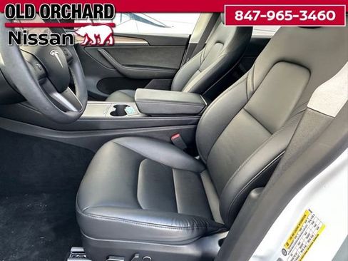 Used 2024 Tesla Model Y Long Range AWD/4WD image 11