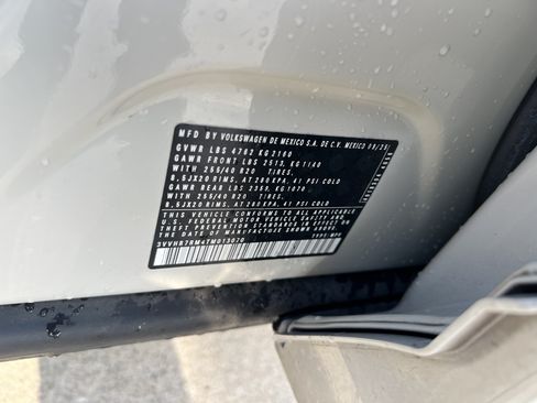 Used 2026 Volkswagen Tiguan SE R-Line FWD image 30
