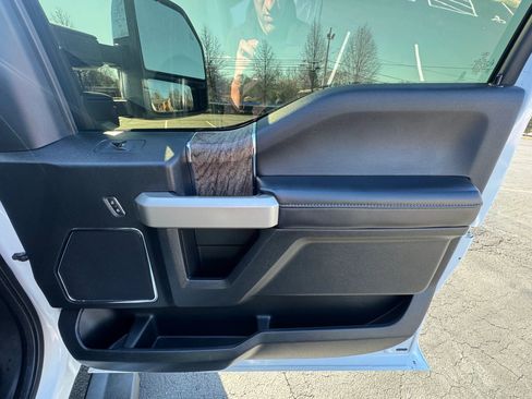 Used 2019 Ford F250 Lariat w/ Lariat Ultimate Package image 24