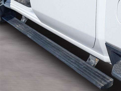 Used 2022 Chevrolet Silverado 3500 High Country image 11