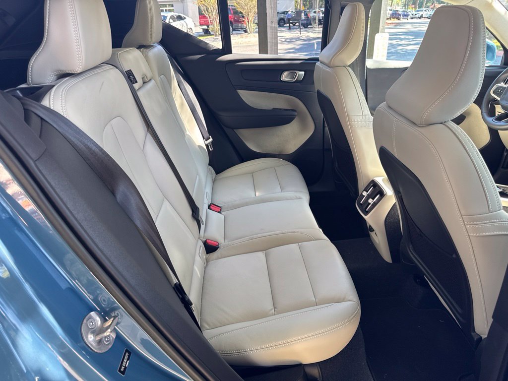 Used 2024 Volvo XC40 B5 Plus w/ Climate Package AWD/4WD image 15