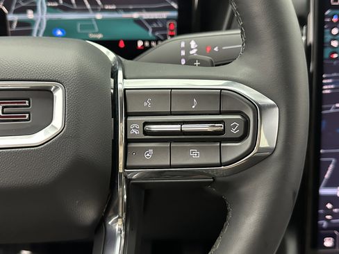 Used 2026 GMC Terrain Elevation image 18