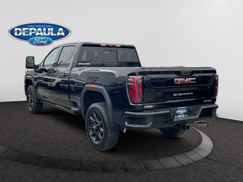 Used 2025 GMC Sierra 2500 AT4 w/ AT4 Premium Plus Package image 3