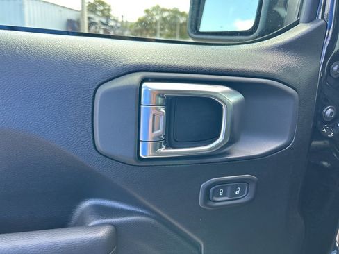 New 2026 Jeep Gladiator Sport AWD/4WD image 33