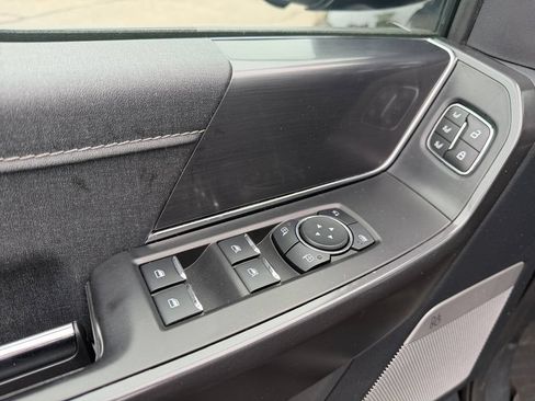 Used 2024 Ford F150 Lariat AWD/4WD image 29