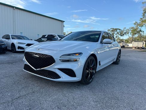 Used 2022 Genesis G70 3.3T image 8