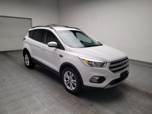 Used 2017 Ford Escape SE FWD image 13