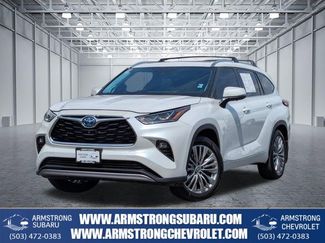 Used 2024 Toyota Highlander Platinum AWD/4WD video 1