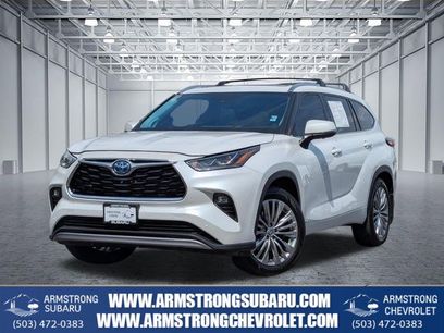 Used 2024 Toyota Highlander Platinum