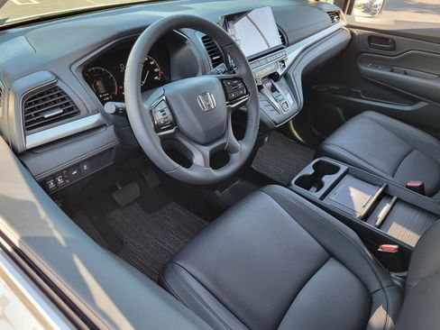 Used 2025 Honda Odyssey EX-L image 15