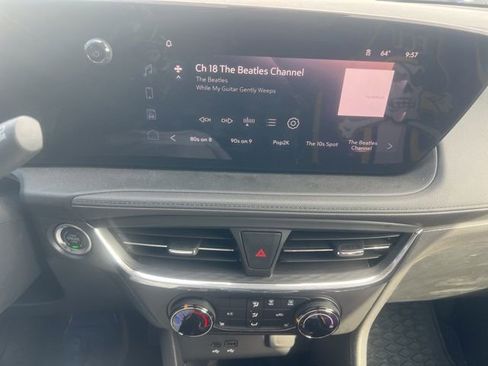 Used 2025 Buick Encore GX Preferred w/ Comfort Package image 7