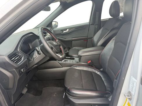 Used 2025 Ford Escape ST-Line Select AWD/4WD image 9