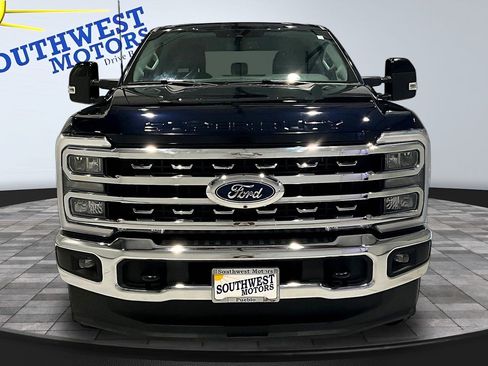Used 2025 Ford F250 Lariat AWD/4WD image 2