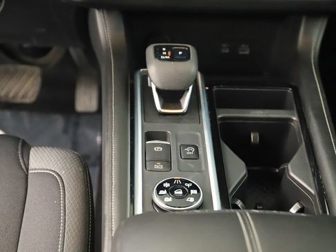Used 2022 Nissan Pathfinder SV AWD/4WD image 21