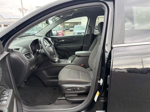 Used 2023 Chevrolet Equinox LT AWD/4WD image 9