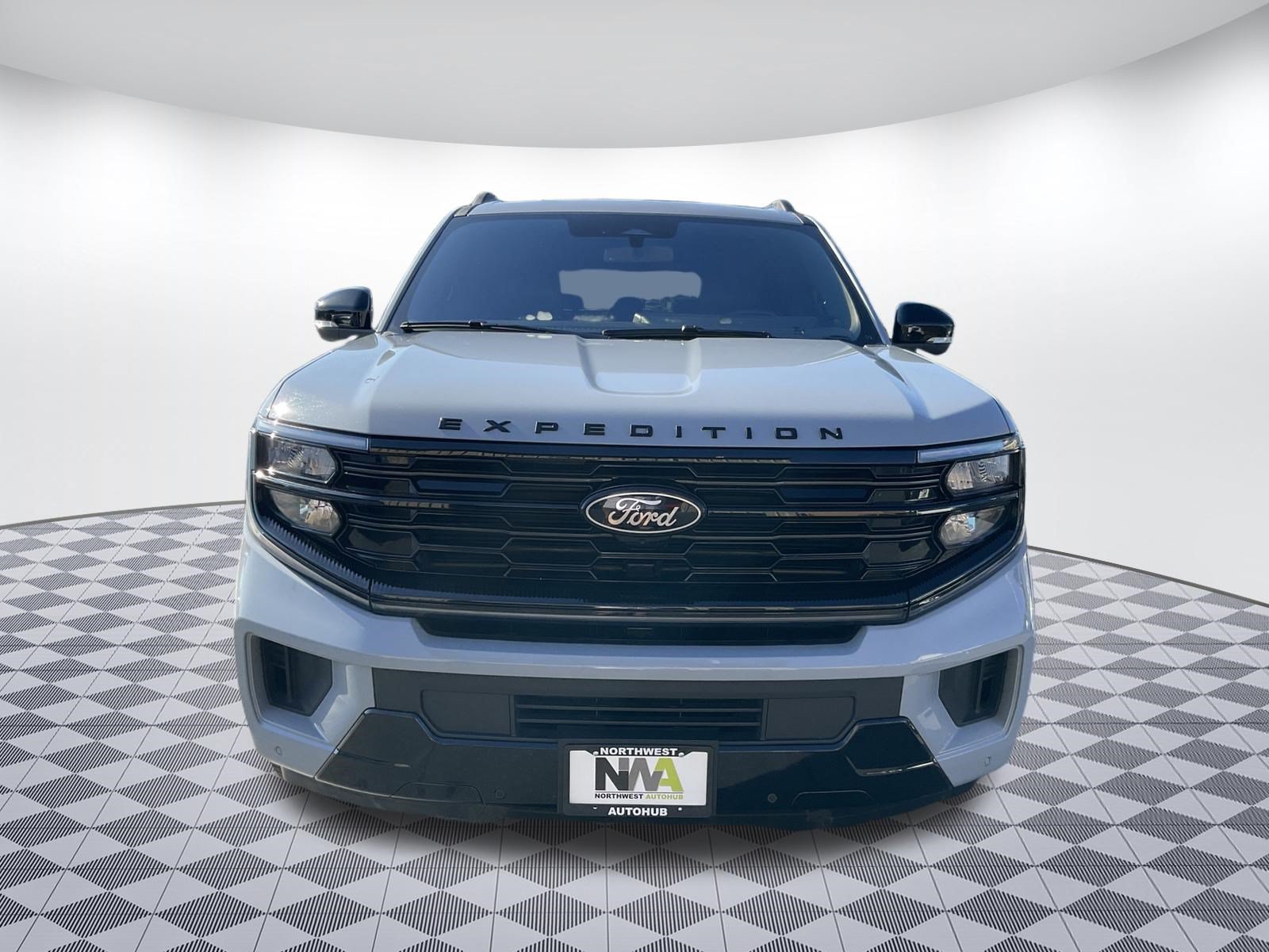 Used 2025 Ford Expedition Max Platinum w/ Stealth Appearance Package AWD/4WD image 5