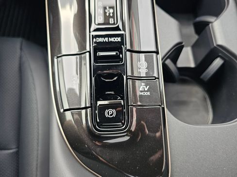 New 2026 Toyota Crown AWD/4WD image 20