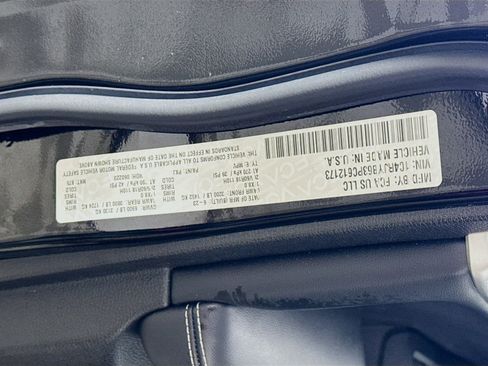 Used 2023 Jeep Grand Cherokee 4WD 4xe image 31