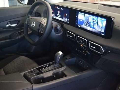 New 2026 Nissan Sentra SV FWD image 19