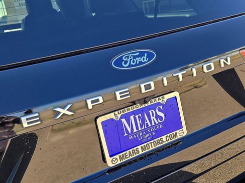 Used 2025 Ford Expedition Max Platinum image 13