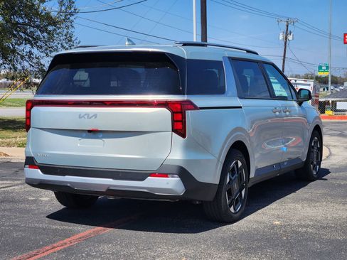 New 2026 Kia Carnival EX image 5