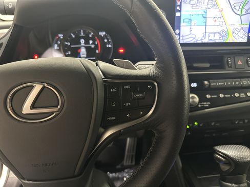 Used 2022 Lexus ES 350 F Sport w/ Accessory Package FWD image 20