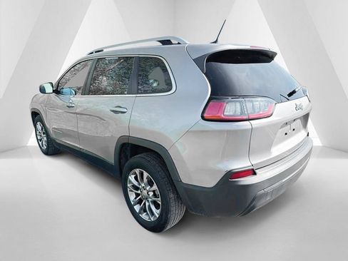 Used 2019 Jeep Cherokee Latitude Plus FWD image 5