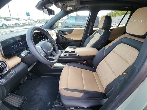 New 2026 Chevrolet Equinox ACTIV w/ Convenience Package III image 15