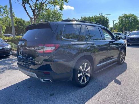 Used 2024 Honda Pilot Elite image 6