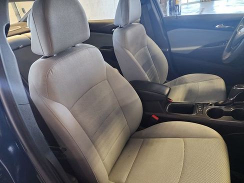 Certified 2019 Chevrolet Cruze LT w/ Sun And Sound Package image 19