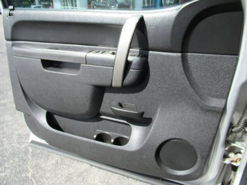 Used 2011 Chevrolet Silverado 1500 LS RWD image 19