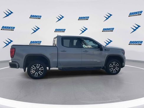 Used 2024 GMC Sierra 1500 AT4 w/ Technology Package image 9