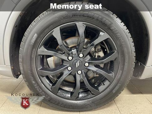 Used 2019 Dodge Durango R/T w/ Blacktop Package AWD/4WD image 8