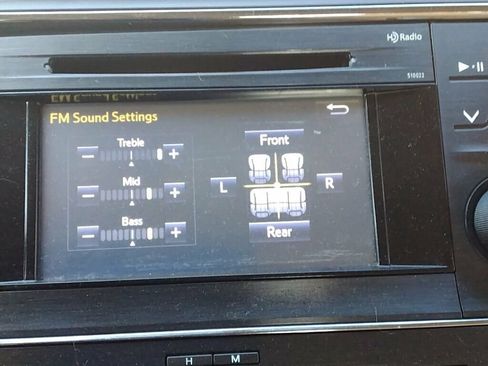 Used 2015 Toyota Avalon XLE image 18