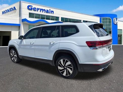 Used 2024 Volkswagen Atlas SE AWD/4WD image 7