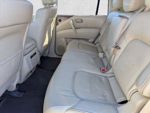 Used 2017 INFINITI QX80 4WD w/ Driver Assistance Package image 18