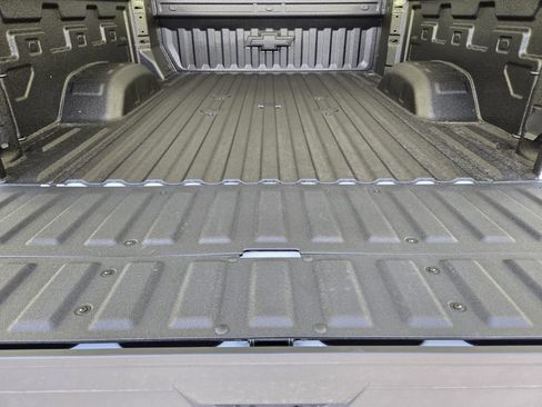 New 2026 Chevrolet Silverado 2500 ZR2 AWD/4WD image 37
