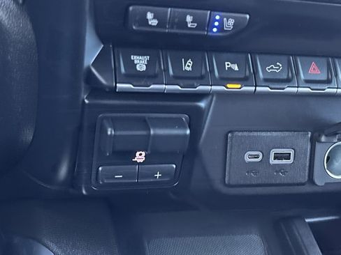 Used 2023 Chevrolet Silverado 3500 High Country w/ Z71 Off-Road Package image 48