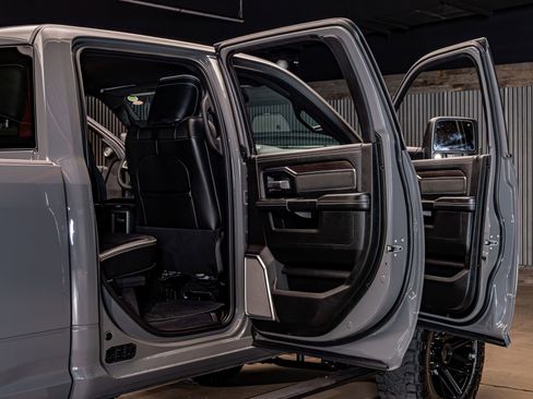 Used 2026 RAM 2500 Laramie image 30