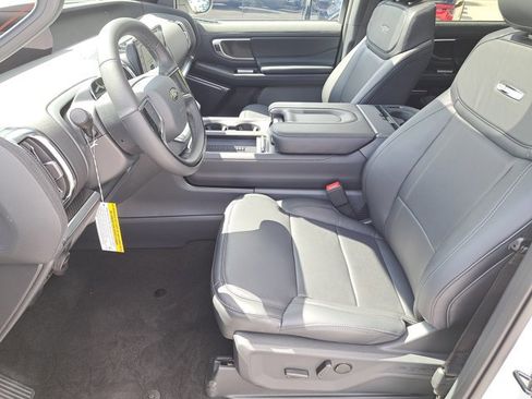 New 2025 Ford Expedition Platinum w/ Stealth Performance Package image 20