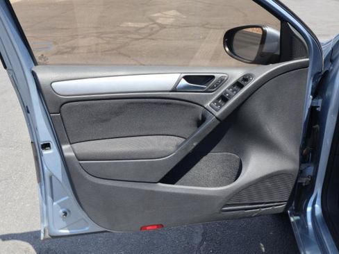 Used 2011 Volkswagen Golf TDI FWD image 16