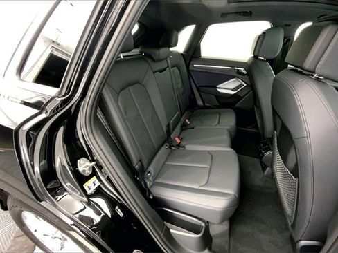 Certified 2025 Audi Q3 2.0T Premium Plus w/ Premium Plus Package image 27