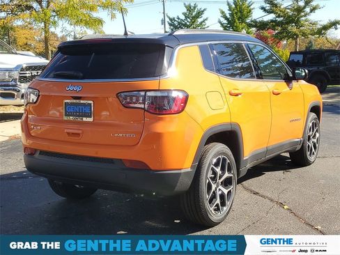 Used 2026 Jeep Compass Limited image 4