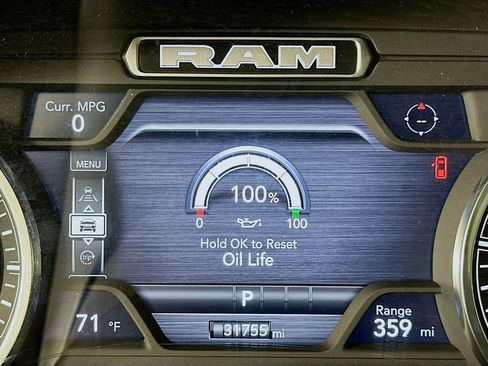 Used 2025 RAM 1500 Laramie image 19