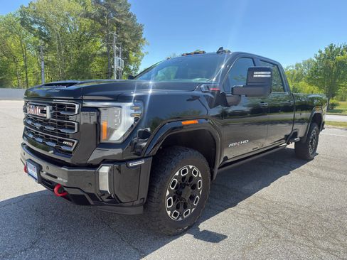 Used 2024 GMC Sierra 3500 AT4 w/ AT4 Premium Plus Package AWD/4WD image 1
