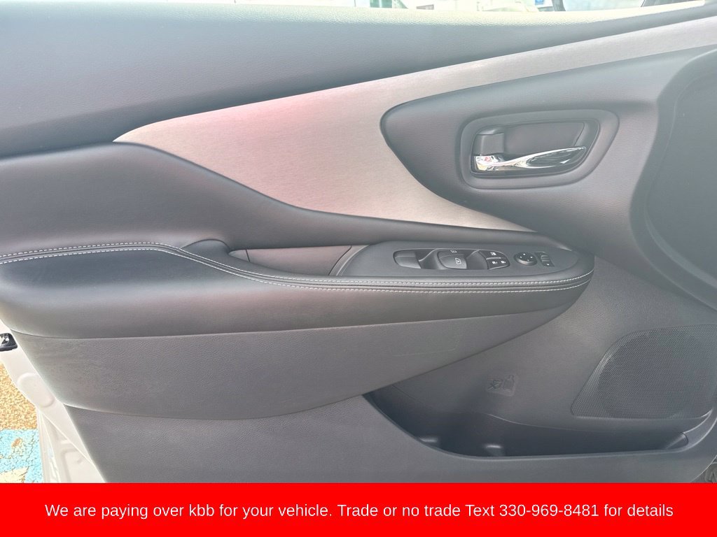 Used 2024 Nissan Murano SV w/ SV Midnight Edition Package AWD/4WD image 10